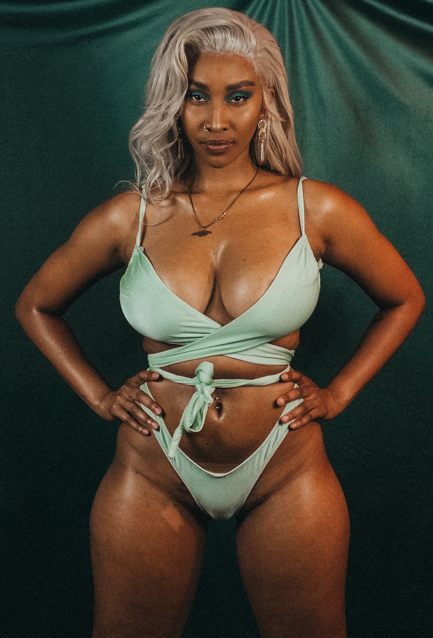 Bladed Chrysoprase Cora Bottom